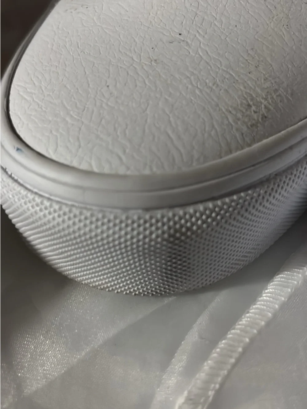 Vans Women's White Low-Top Leather Sneakers — Classic Lace-Up